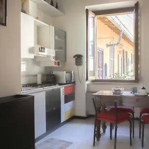 Bnbutler - Navigli - Vicolo Lavandai , Milan Italy