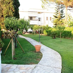 Couette-café Verdegiada, Brindisi